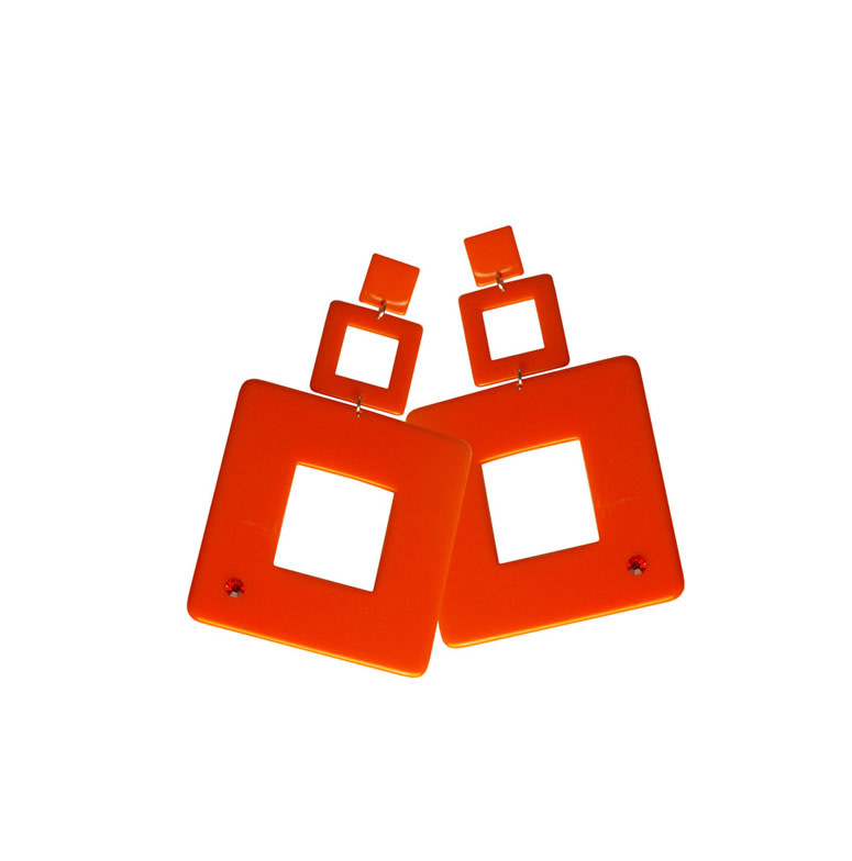 Orecchini-quadrati-pendenti-maxi-arancio